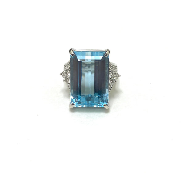 Platinum 22 Carat Aquamarine Diamond Cocktail Ring