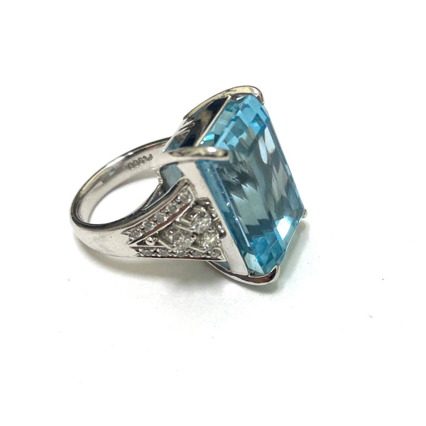 Platinum 22 Carat Aquamarine Diamond Cocktail Ring