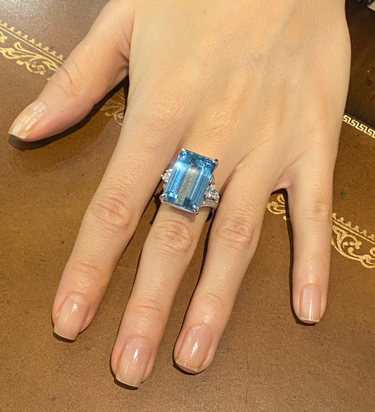 Platinum 22 Carat Aquamarine Diamond Cocktail Ring