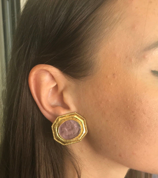 Elizabeth Locke Gold Venetian Glass Intaglio Earrings